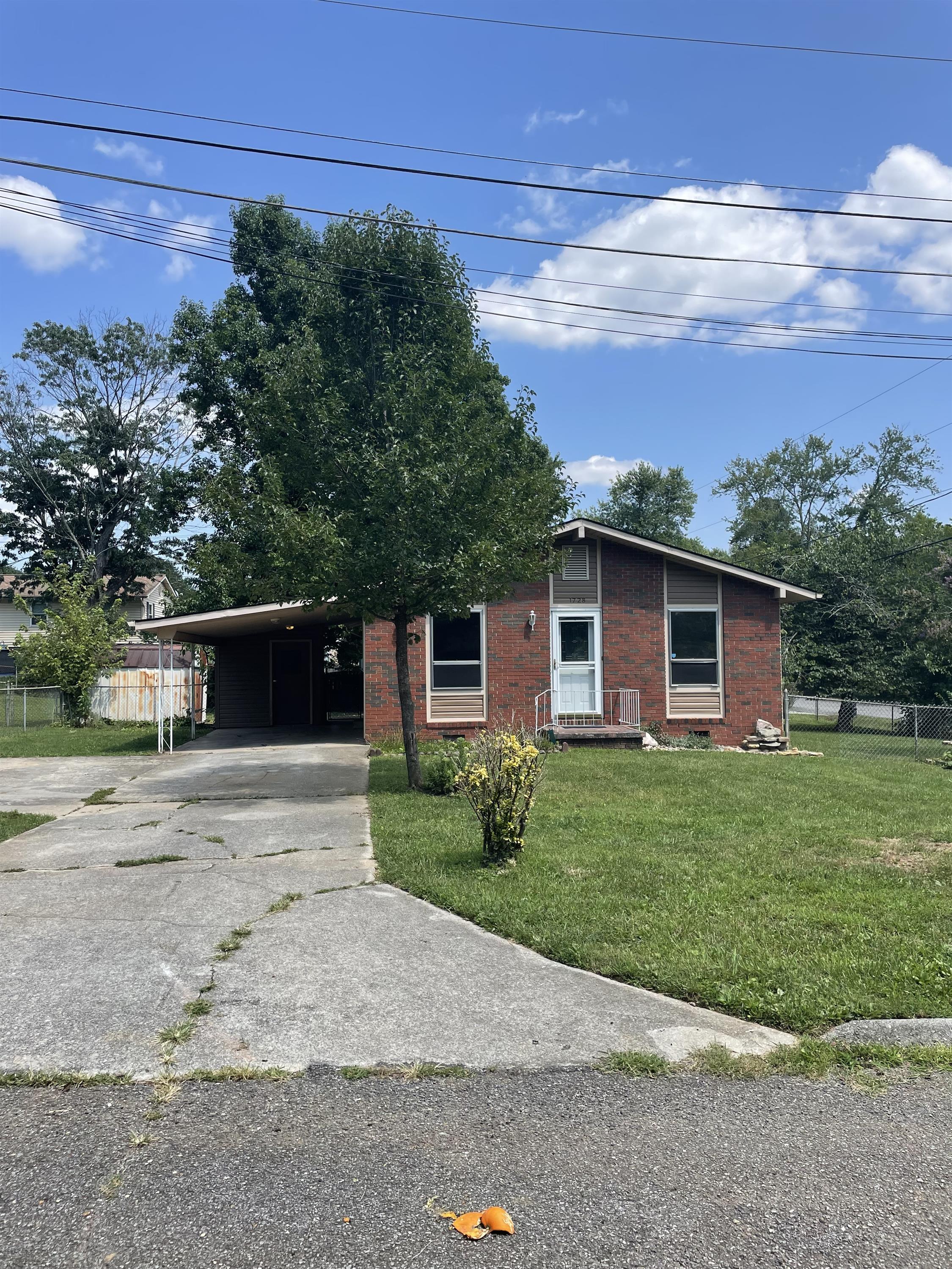 1728 Garden View Lane