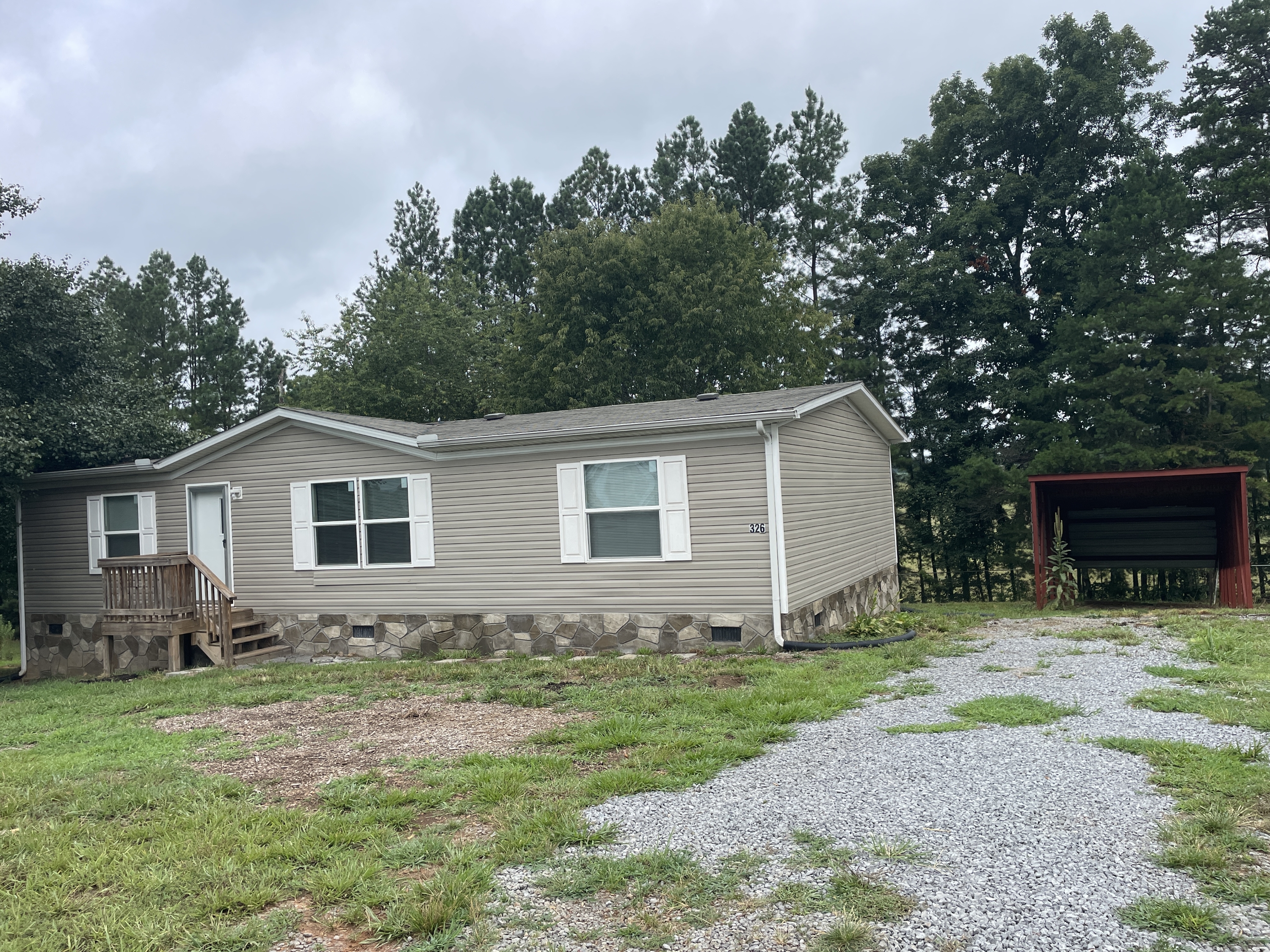 326 Oak Leaf Circle